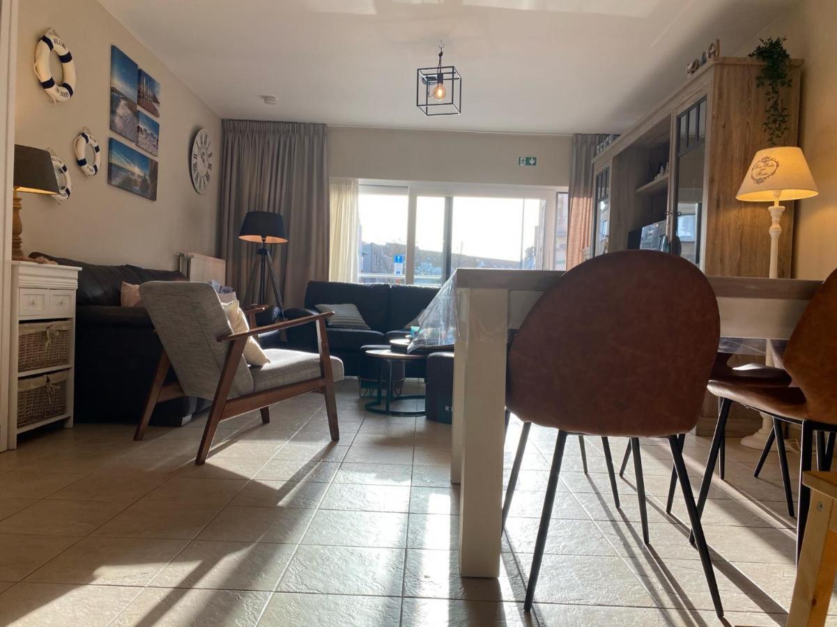 Appartement Des ambassadeurs à Blankenberge Extérieur photo